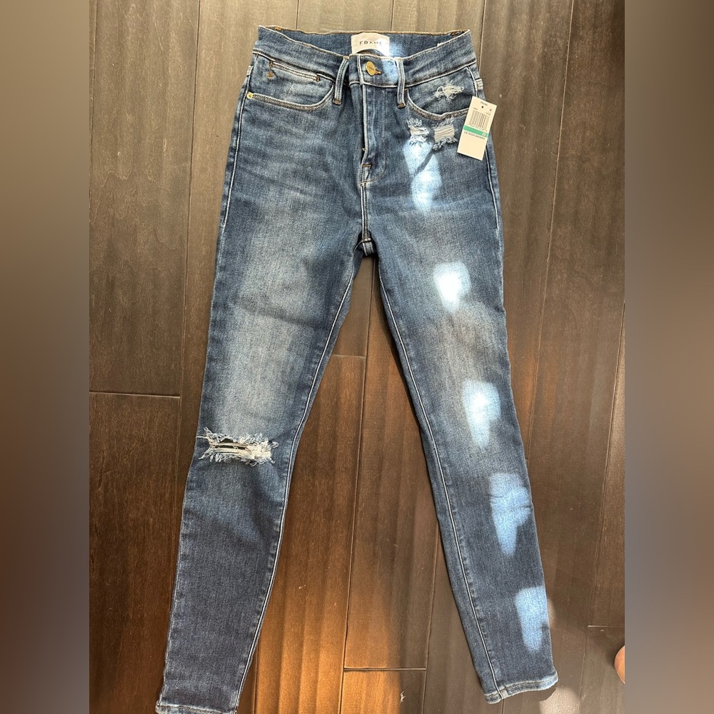 New FRAME jeans 25 with tag